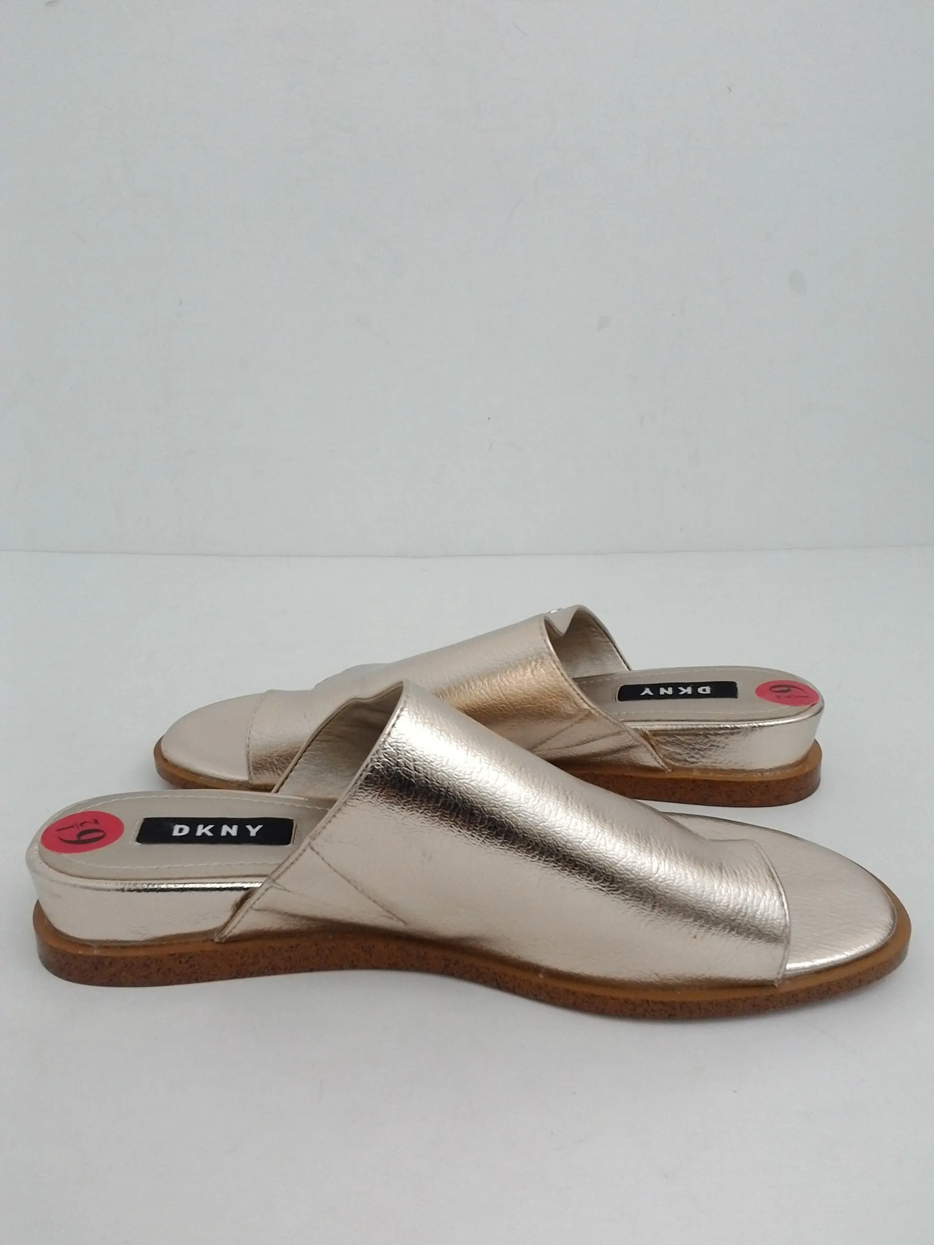 DKNY Women's Gold Wedge Sandal Size 6.5