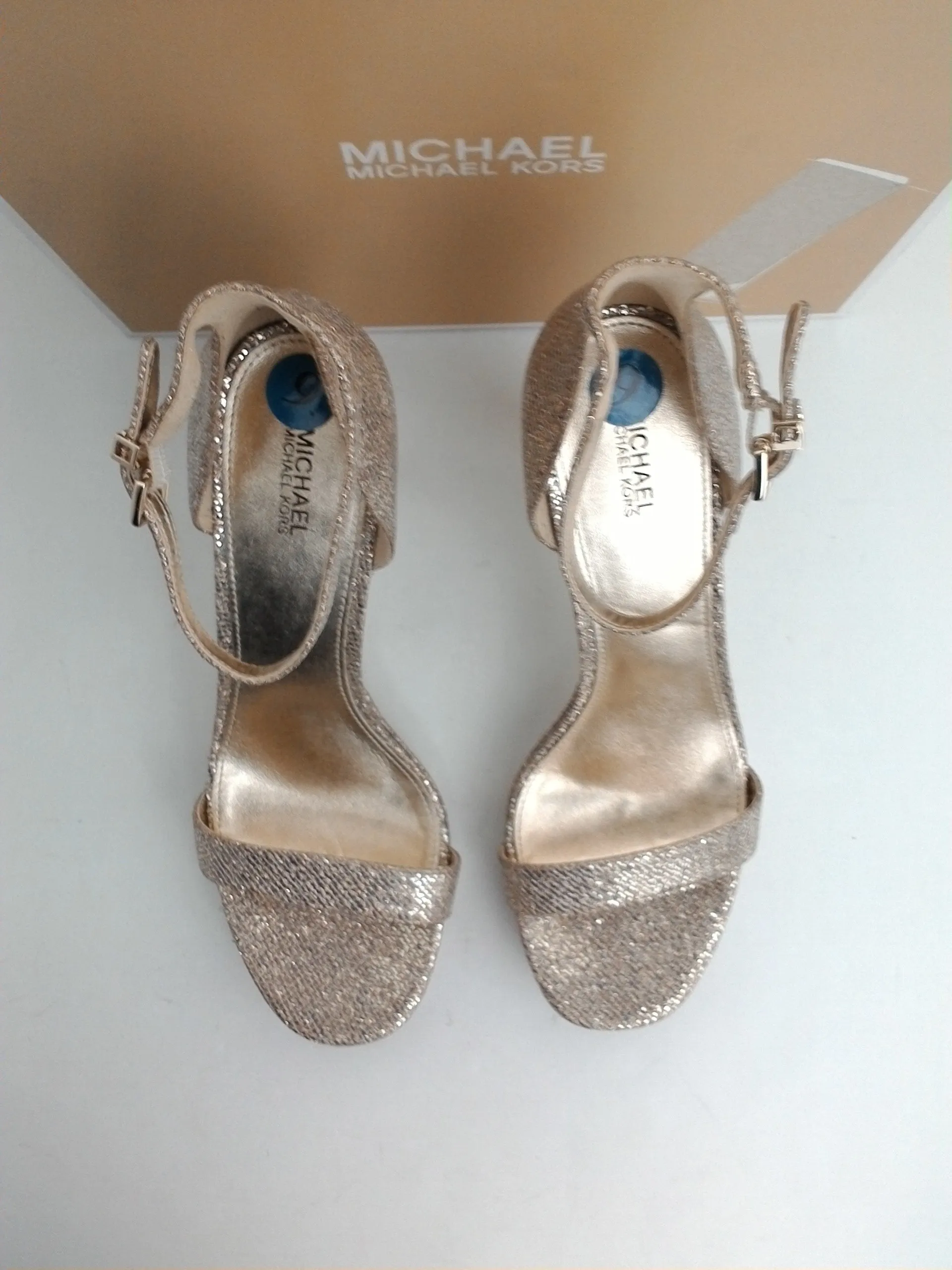 Michael Kors Women's Margot Platform Silver Sand Glitter Size 9 M